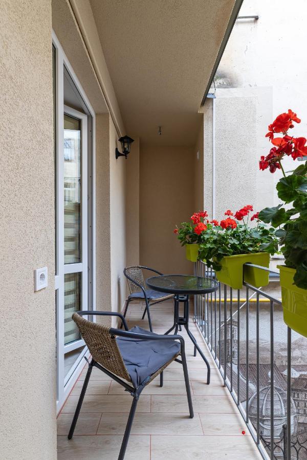Rynok Square City Center Two Bedroom Apartment! Leópolis Exterior foto