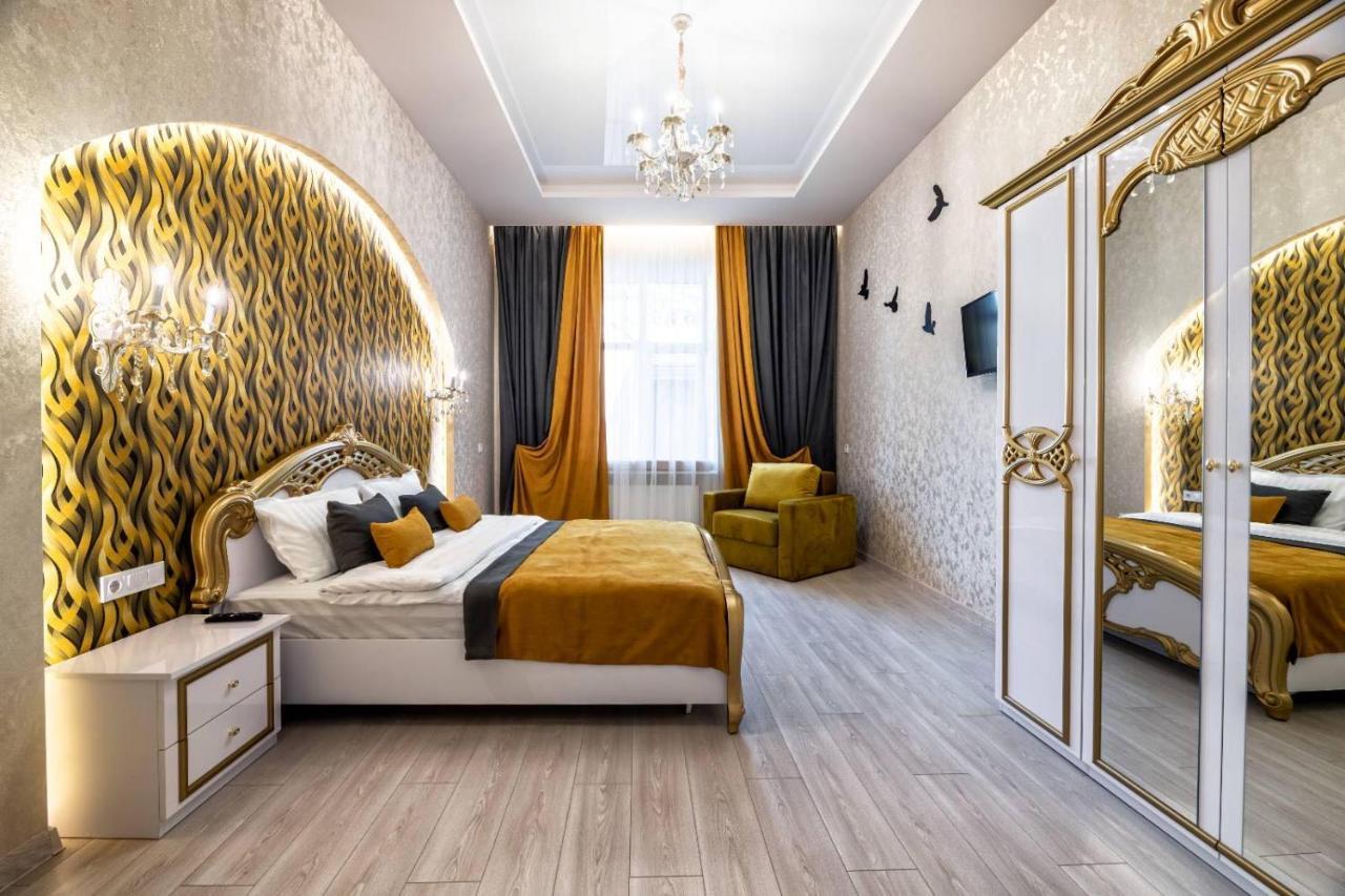 Rynok Square City Center Two Bedroom Apartment! Leópolis Exterior foto