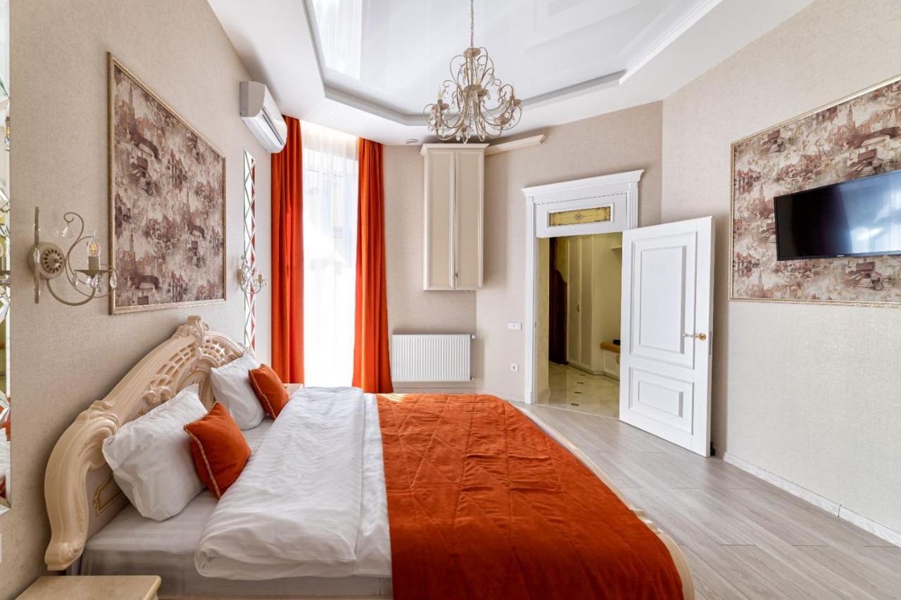 Rynok Square City Center Two Bedroom Apartment! Leópolis Exterior foto