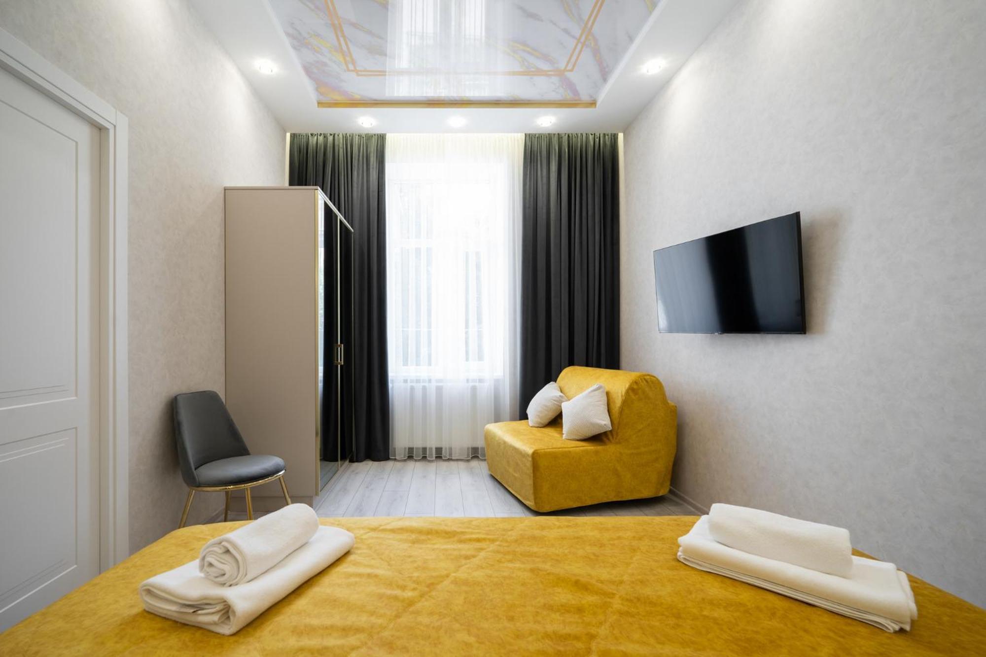 Rynok Square City Center Two Bedroom Apartment! Leópolis Exterior foto